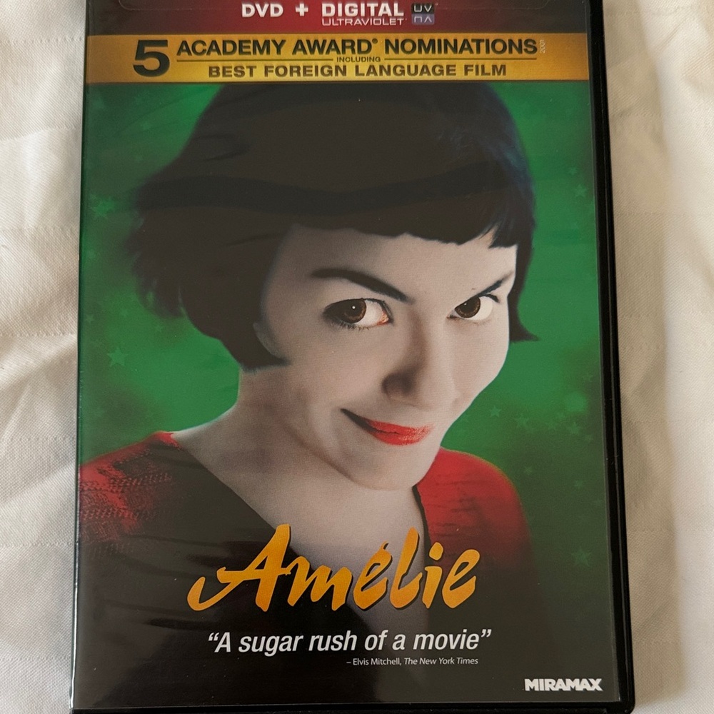 Amélie DVD - Black and Red